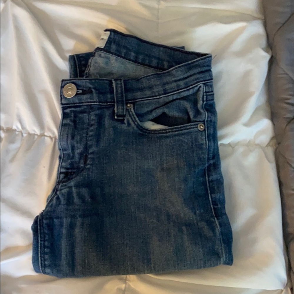 Hudson jeans. Lightly worn. Size 25